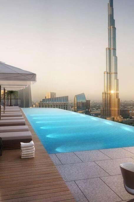 Luxury2br Highest Infinity Pool Burj View Business Bay