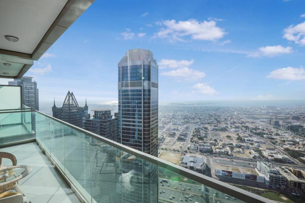 Luxury2br Highest Infinity Pool Burj View Business Bay Apartment