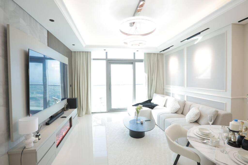 Apartment Luxury2br Highest Infinity Pool Burj View Business Bay Dubai
