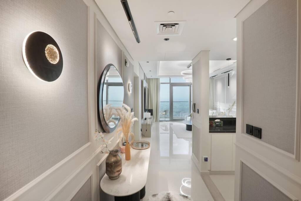 Luxury2br Highest Infinity Pool Burj View Business Bay Dubai
