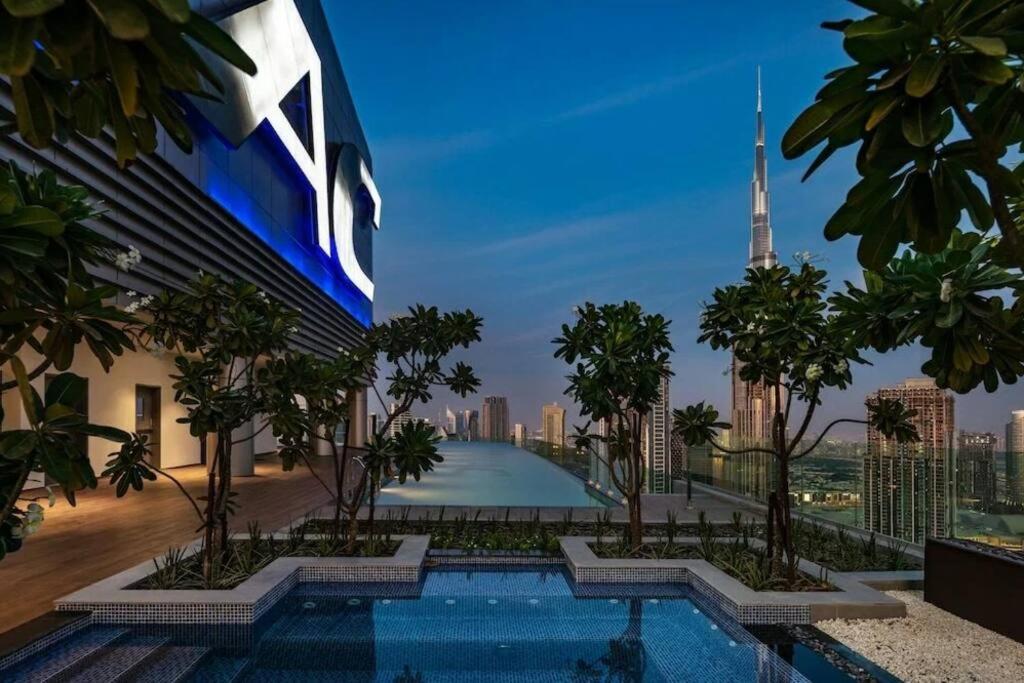 Luxury2br Highest Infinity Pool Burj View Business Bay Apartment *