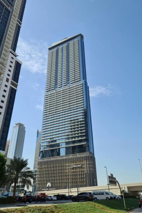 Luxury2br Highest Infinity Pool Burj View Business Bay Apartment Dubai